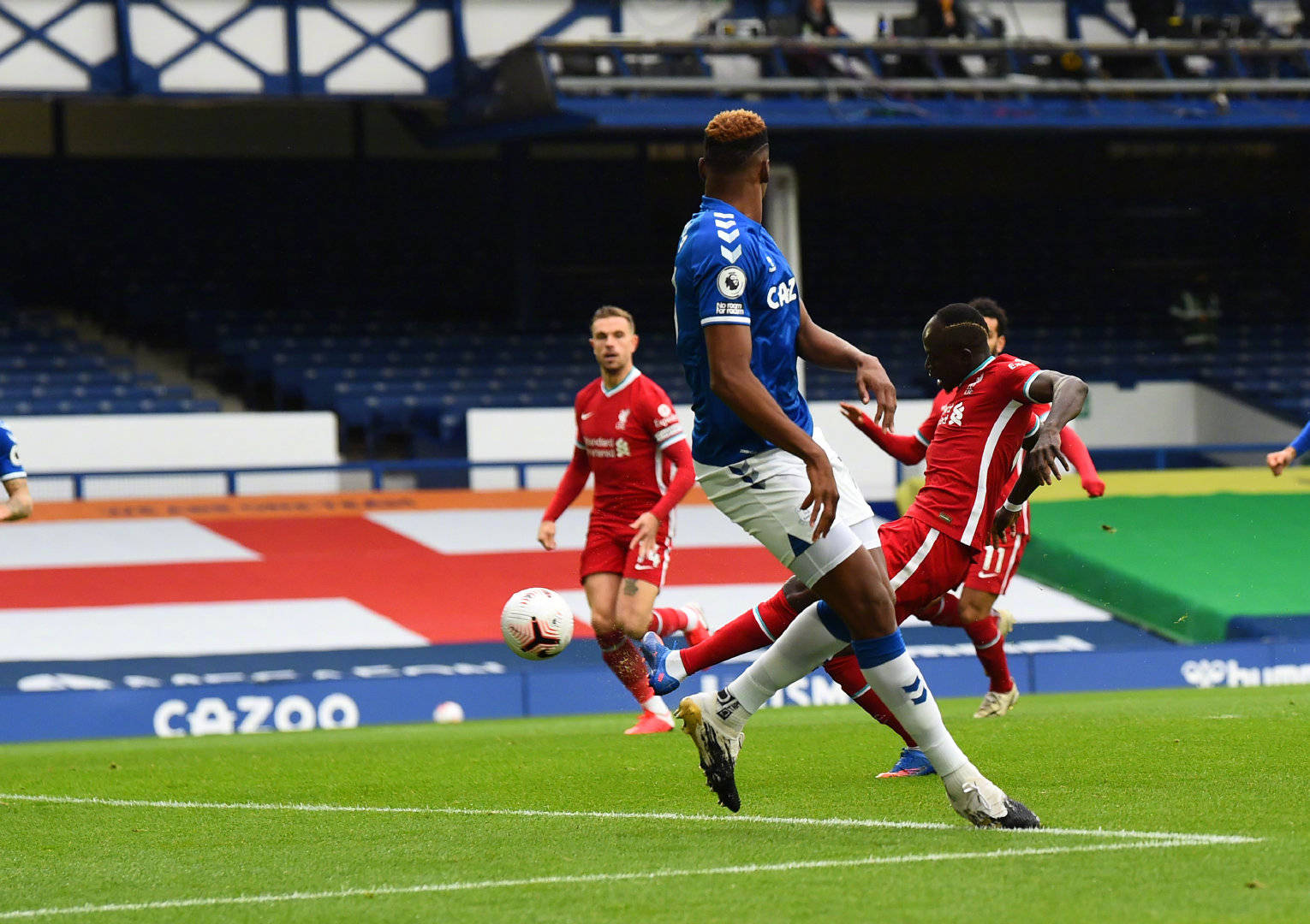 部剧烈的拉 部剧烈的拉