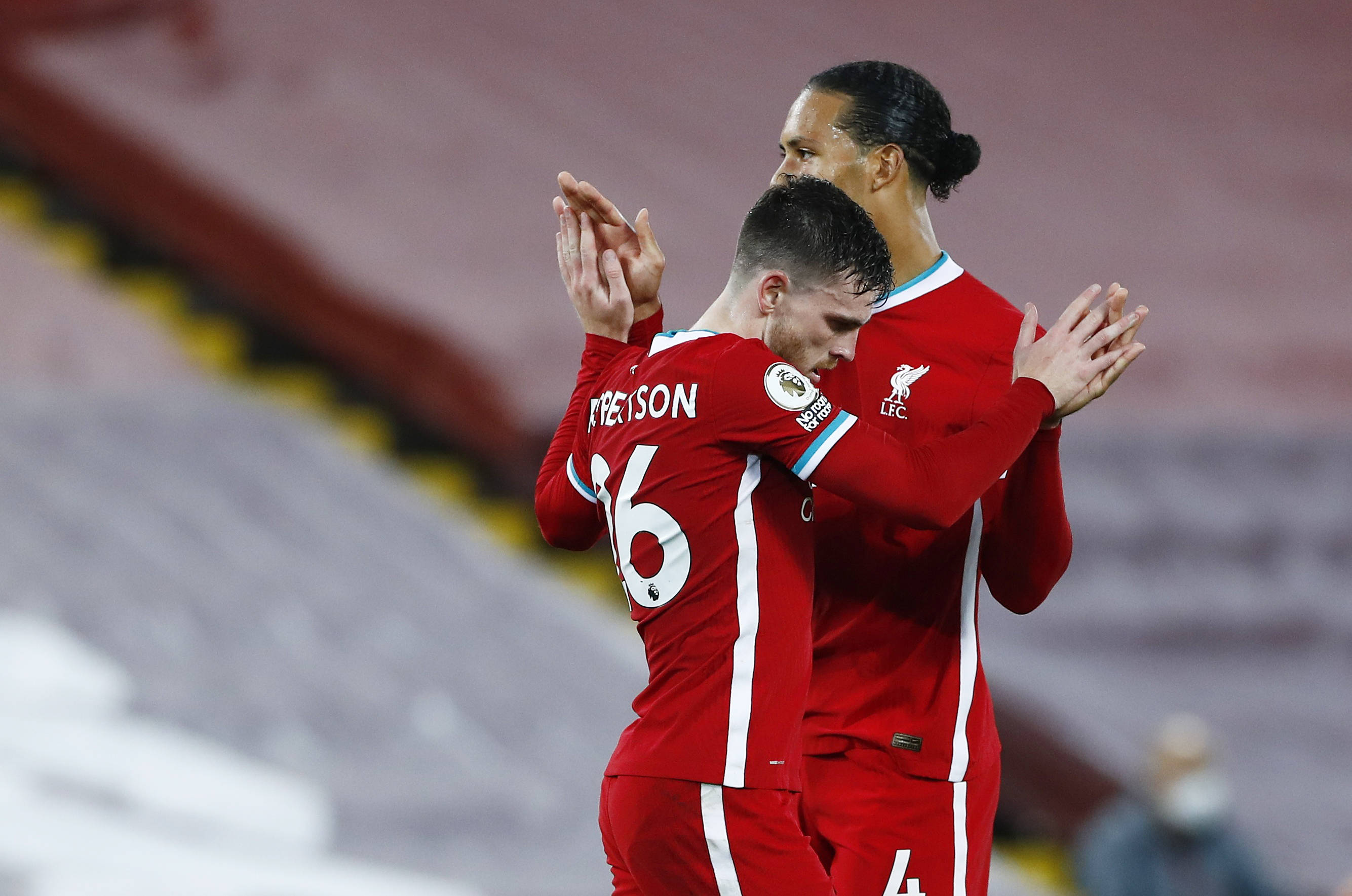 同时与俱乐 同时与俱乐